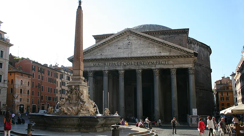 Il Pantheon e piazza della Rotonda